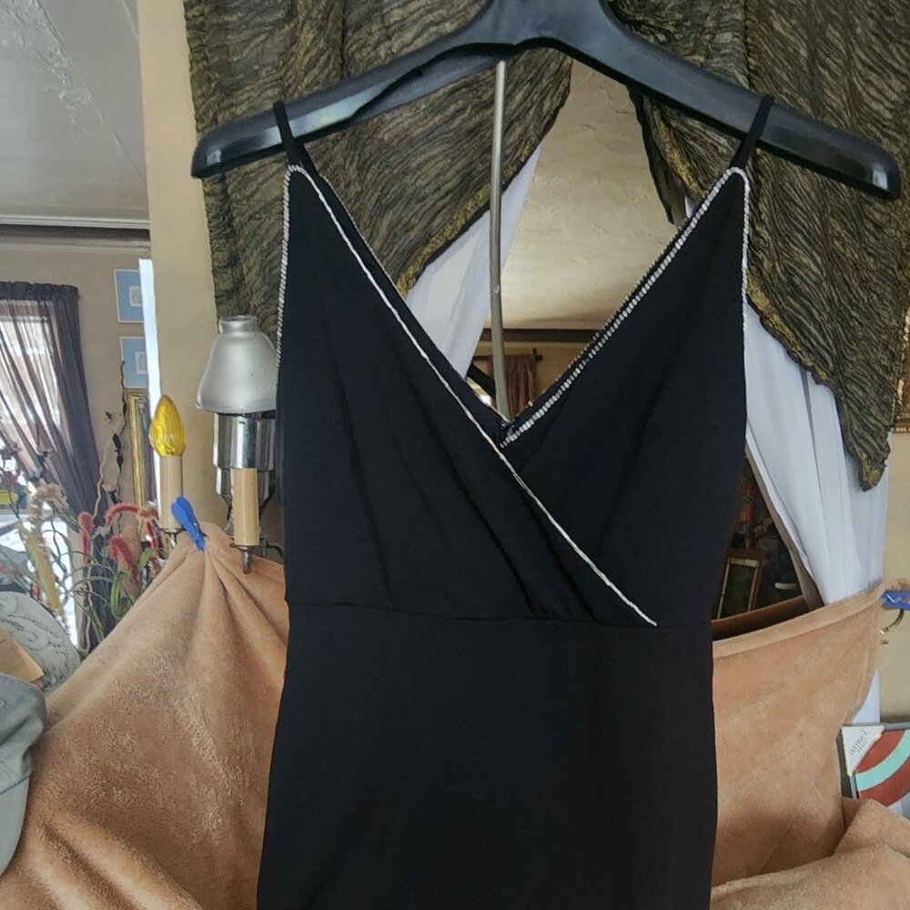 B35  Bling Le Chateau little black dress - stretchy, back zipper Sz L